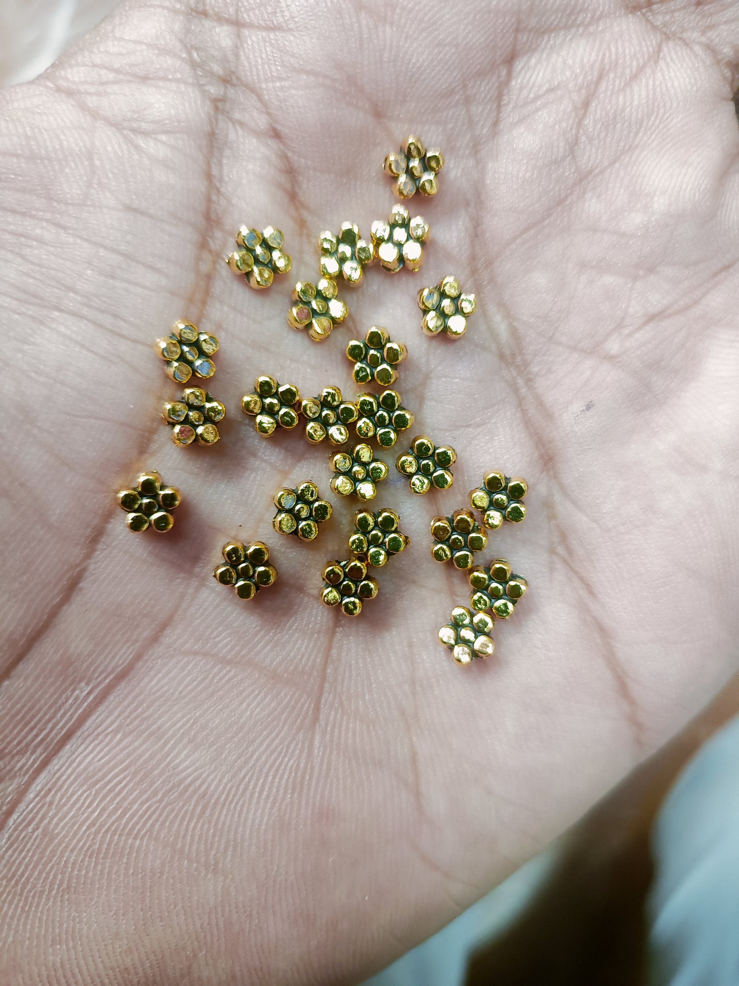 4MM, flower desingn Antique Metal Gold Beads, For Jewelry ,Bracelet ,Necklace , Saree Tassels Making Sold By 40 Gram (Approx 120 Beads )