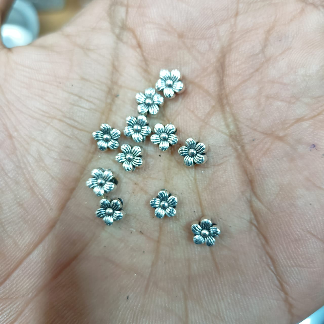 4MM, Anitque Metal Silver flower Beads, For Jewelry ,Bracelet ,Necklace , Saree Tassels Making Sold By 40 Gram (Approx 90 Beads )