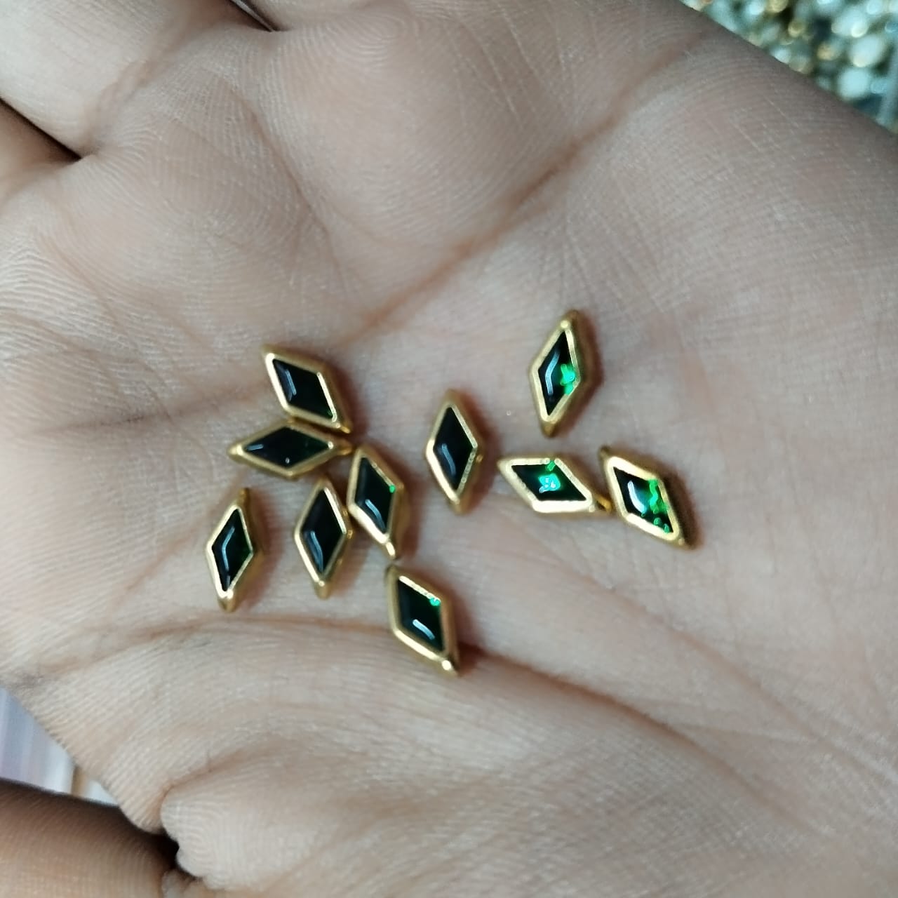 8x5mm Flat Kundan Stones green colour– Rhombus Shape, 20-Gram Pack for Craft, Jewellery, Bangles, and Embroidery Work