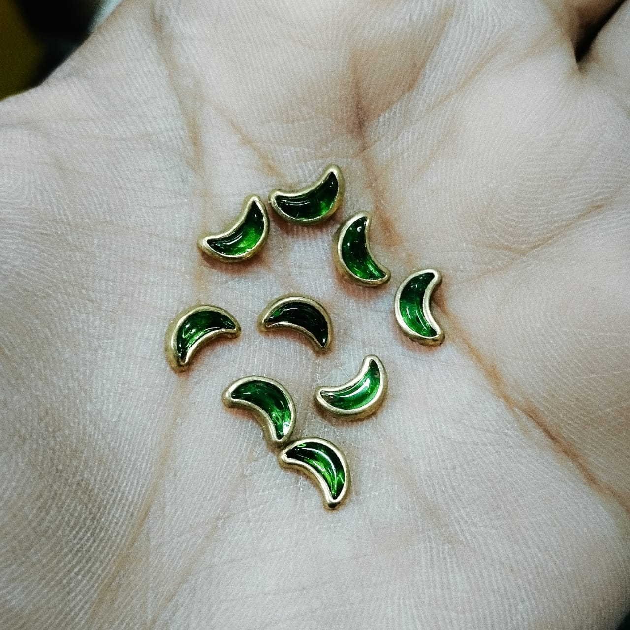 Flat Kundan Stones parrot green colour – Half Moon Shape, 20-Gram Pack for Craft, Jewellery, Bangles, and Embroidery Work