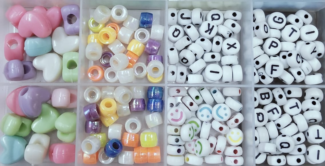 Plastic Beads Bracelet Making Kit – Perfect for DIY Jewelry Projects