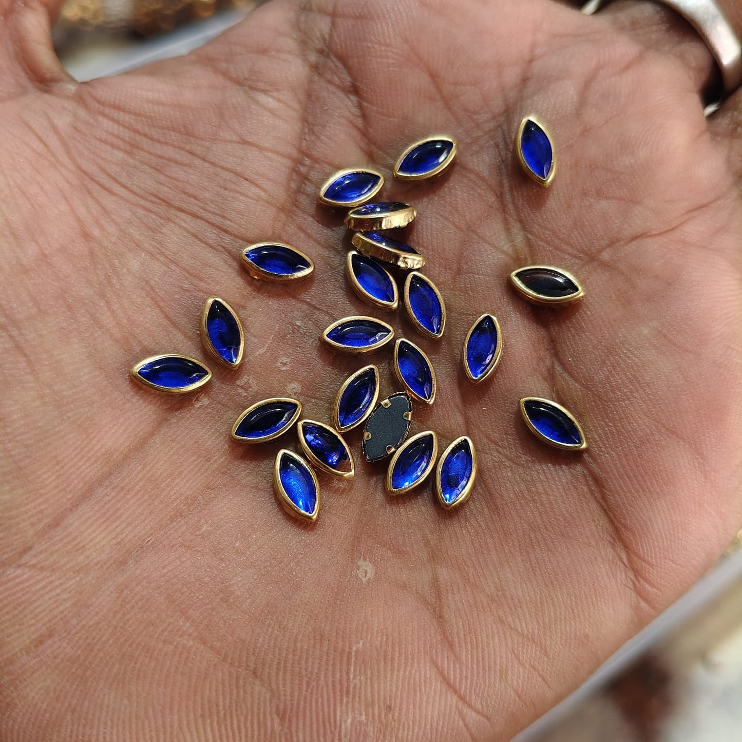 Big Size Eye Shape Royal Blue Fitting Stones for Silk Thread Bangles, Aari Work & Jewellery Making | Gold Finish | Pack of 20g & 50g – Kavitha Enterprises