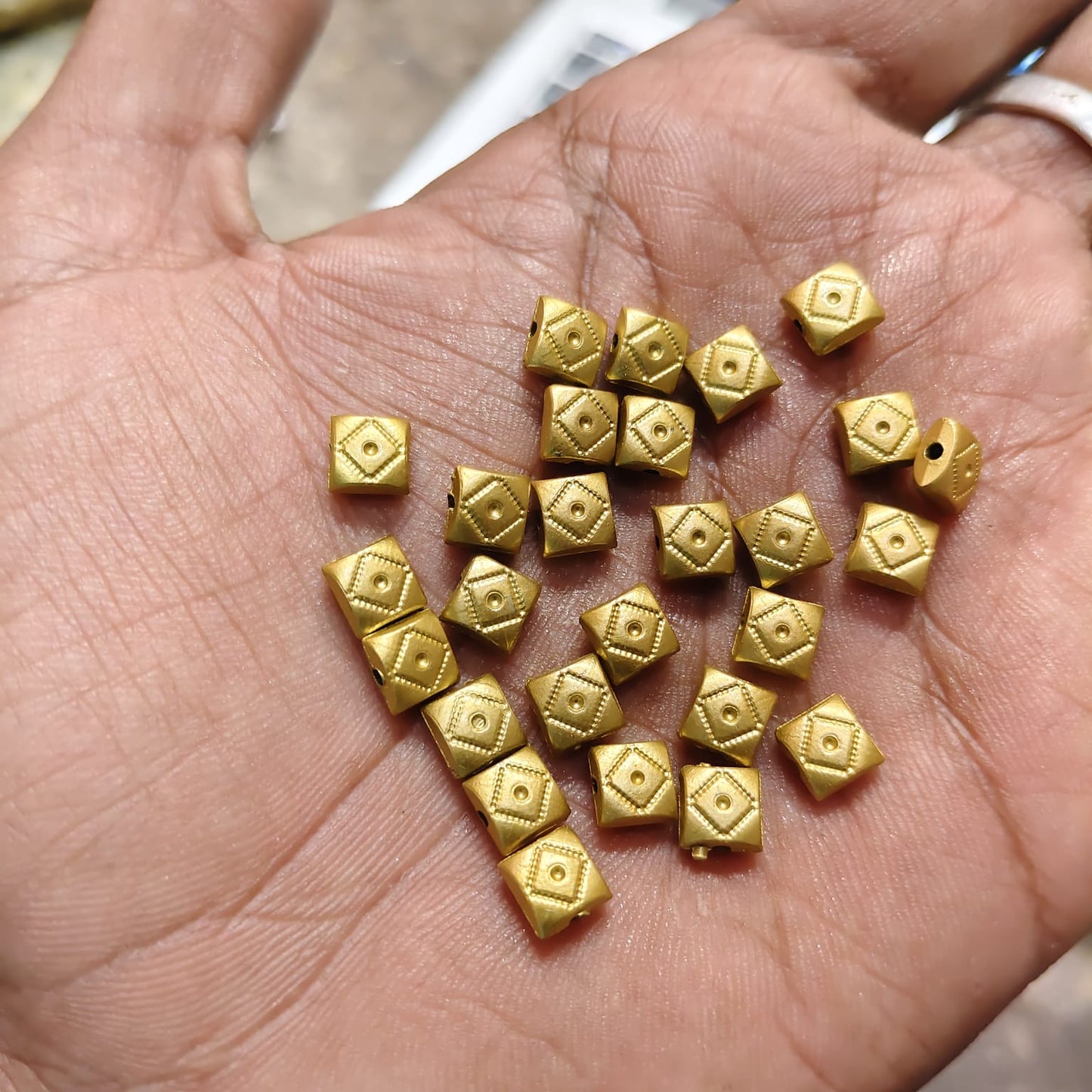Acrylic Dull Gold Square Designer Beads for Aari Work, Embroidery & Jewellery Making | Matte Finish | 50g – Kavitha Enterprises