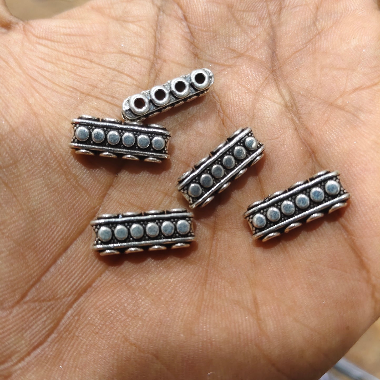 Antique Silver Metal Spacer Beads for Jewellery Making – Decorative 4 Hole Beads for Necklace, Bracelet & Craft Projects |(17 piece) Pack of 40 Grams | Kavitha Enterprises