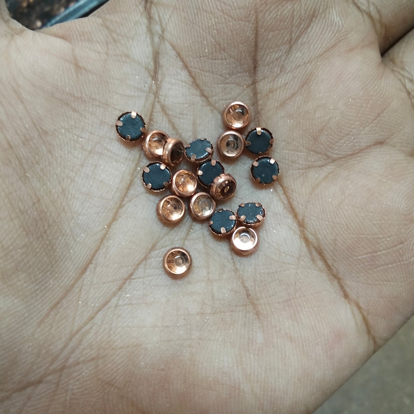 CopperRound Fitting Kundan Stones for Silk Thread Jewelry & Aari Work - Sizes 3mm, 4mm,  - Pack of 20g, 50g, 100g"