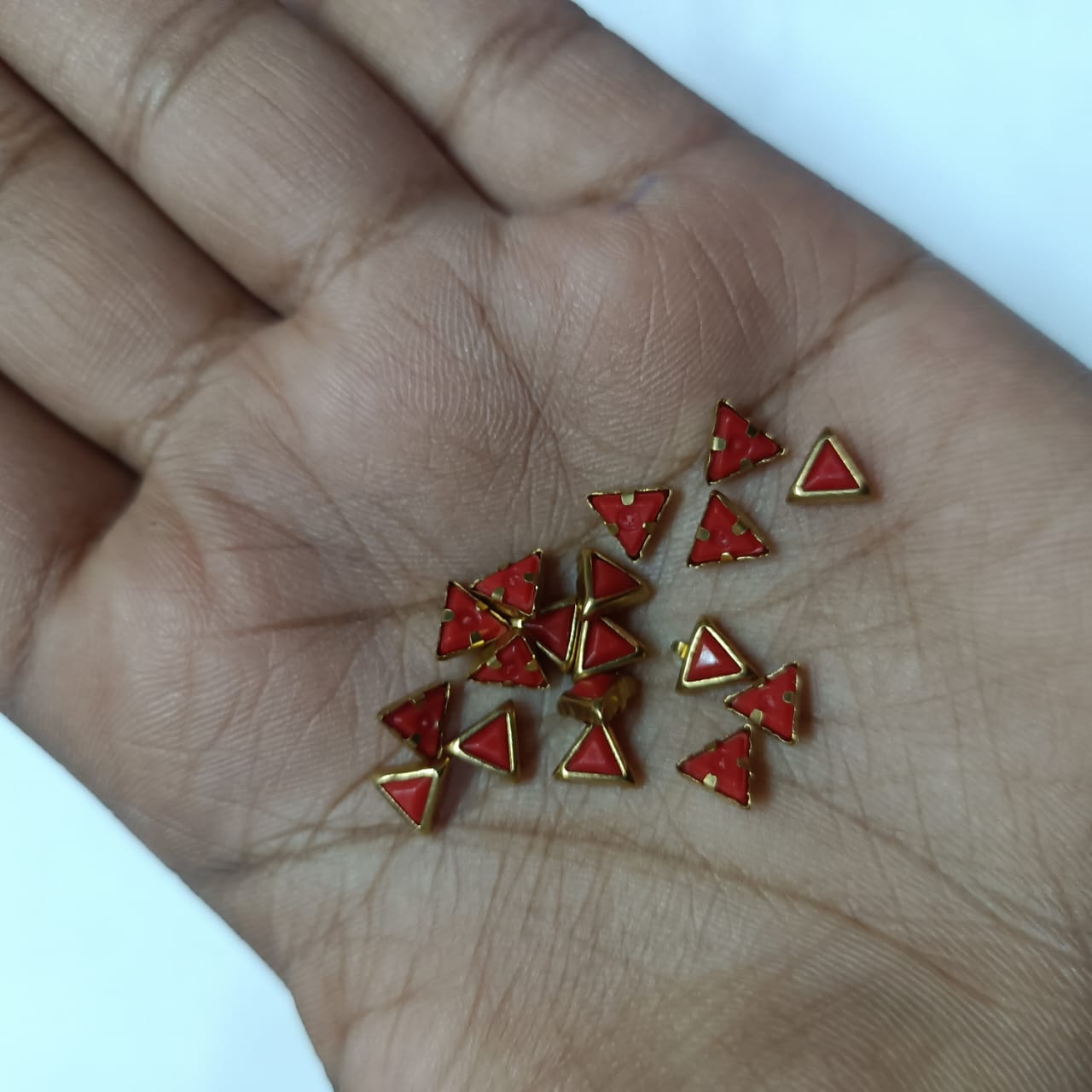 4x4MM Traingle Shape Clip Stones for Aari Embroidery and Jewelry Making (20g Pack) - Available in Red, Green, Pink, Yellow, Purple, Blue, and More