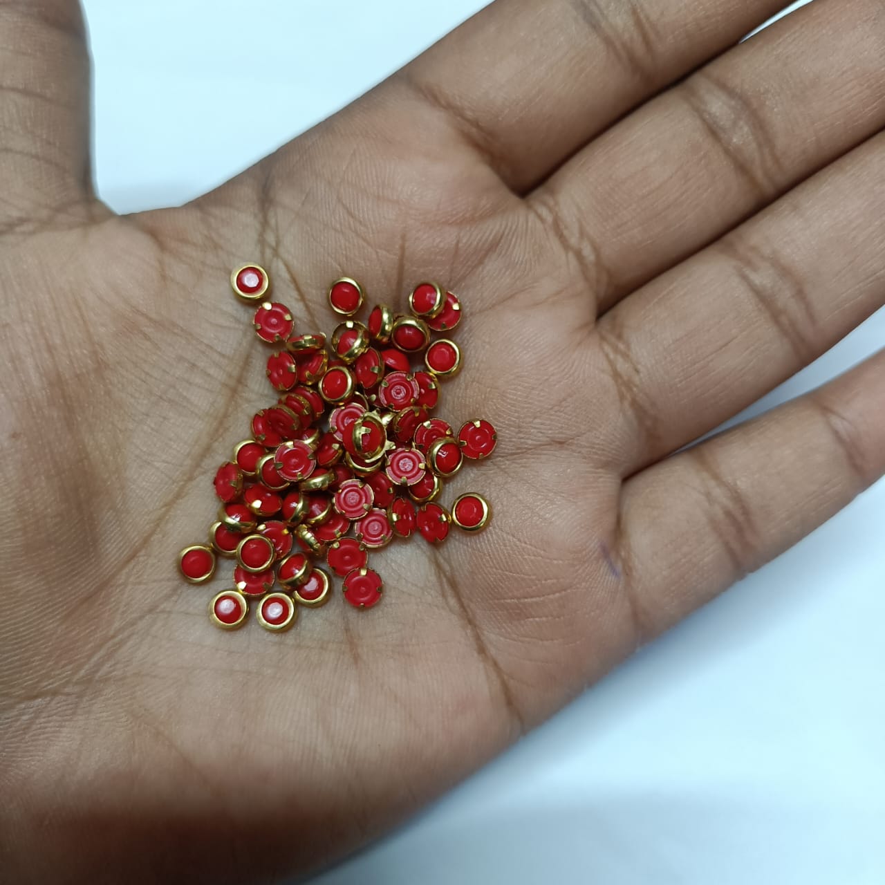 20g Pack of Round Clip Stones for Aari Embroidery and Jewelry Making - Available in Red, Green, Pink, Yellow, Purple, Blue, and More