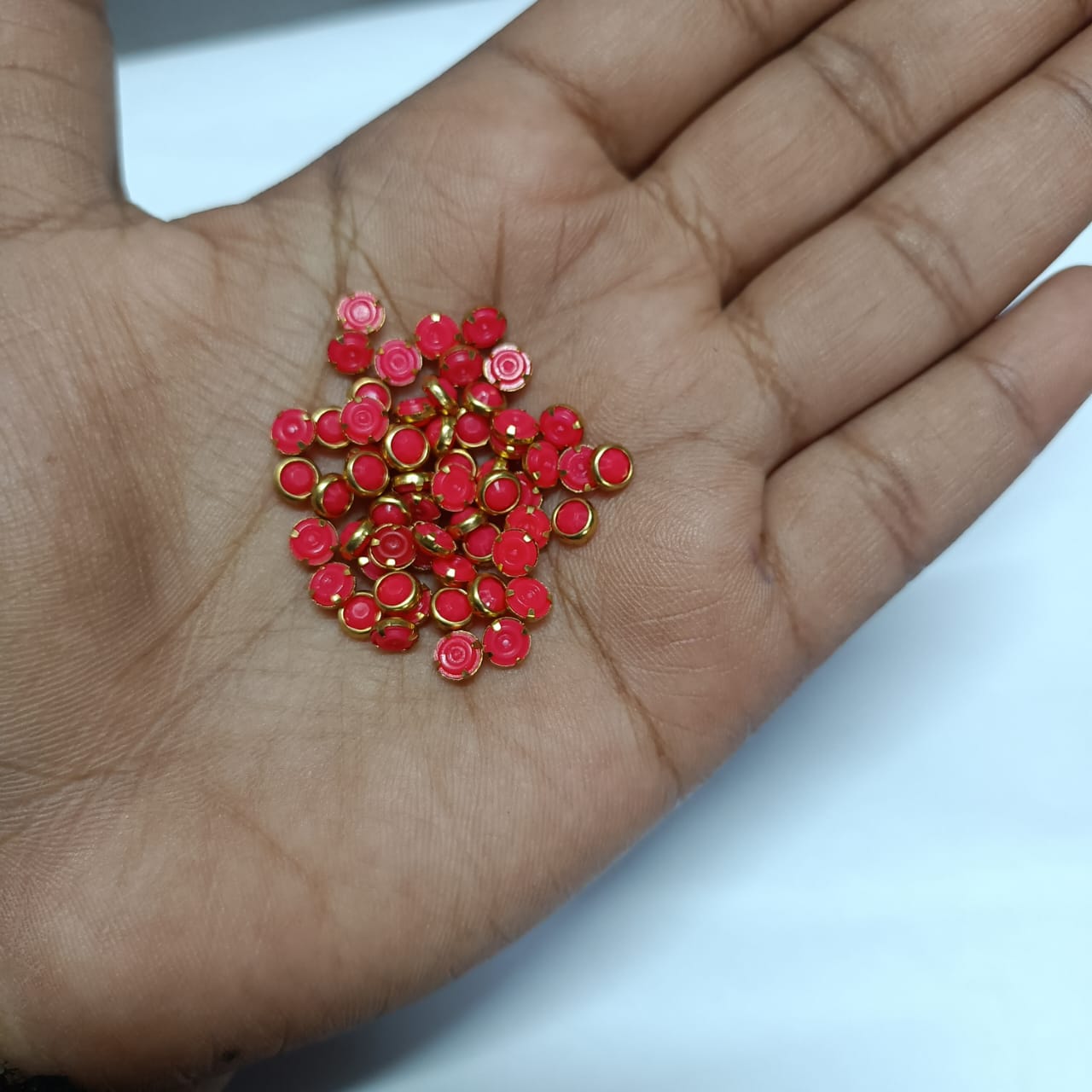 20g Pack of Round Clip Stones for Aari Embroidery and Jewelry Making - Available in Red, Green, Pink, Yellow, Purple, Blue, and More