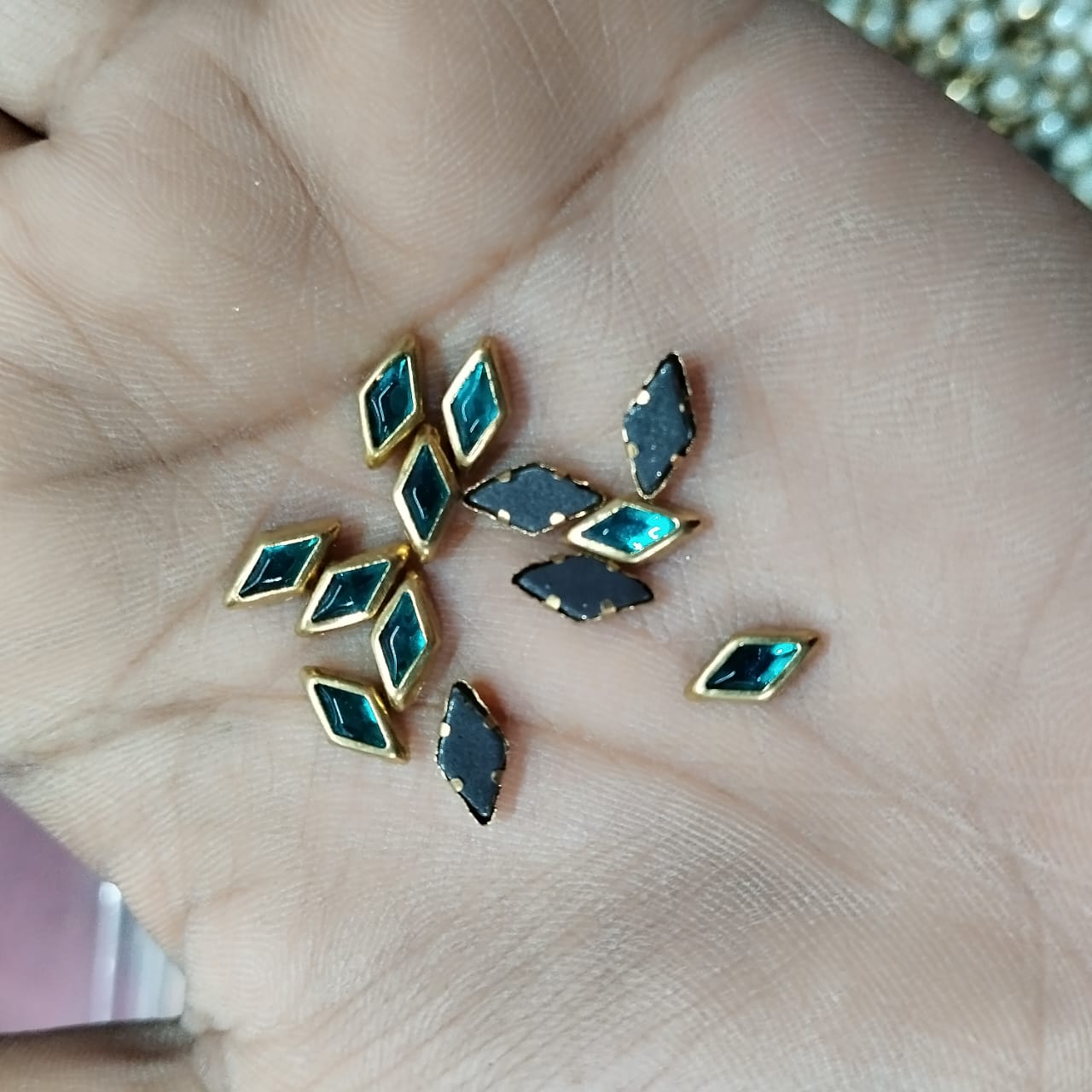 8x5mm Flat Kundan Stones ramagreen colour– Rhombus Shape, 20-Gram Pack for Craft, Jewellery, Bangles, and Embroidery Work
