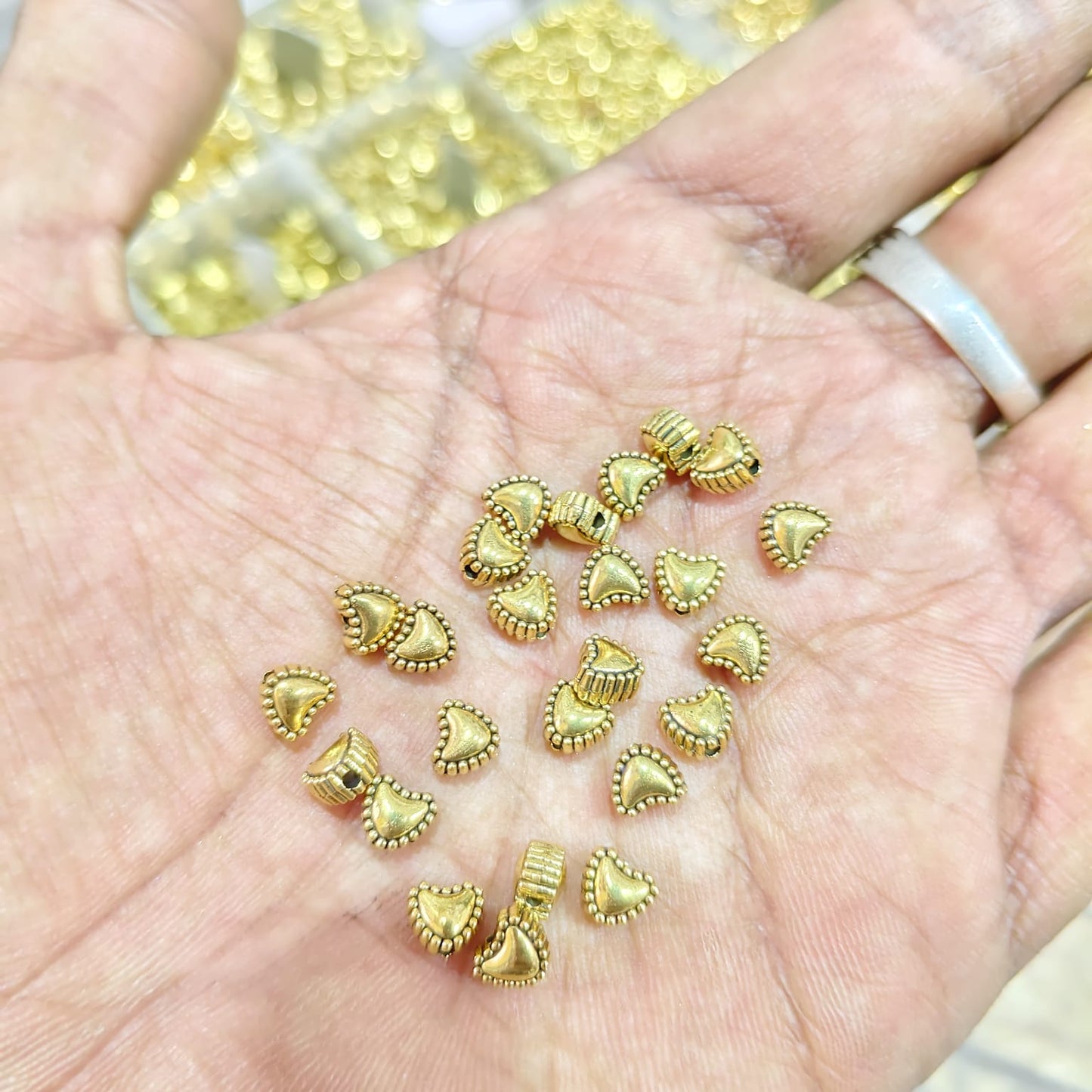 Antique Gold Heart Shape Metal Beads for Jewellery Making & Saree Tassels – 40 Gram Pack (Approx. 80 Beads) | Kavitha Enterprises