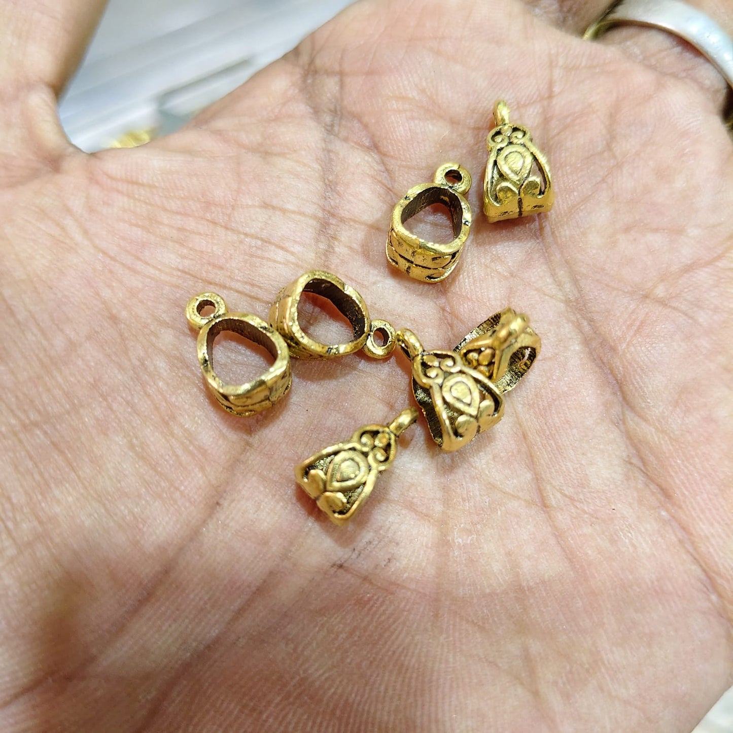 Antique Gold Tassel Caps / Cone Charms for Jewellery Making & Saree Tassels – 40 Gram Pack (Approx. 40 Pieces) | Kavitha Enterprises