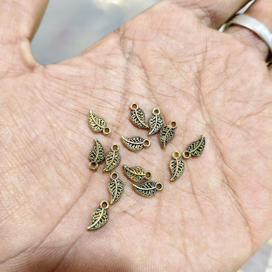 Antique Gold Leaf Charms for Jewellery Making & Saree Tassels – 40 Gram Pack (Approx. 150 Pieces) | Kavitha Enterprises