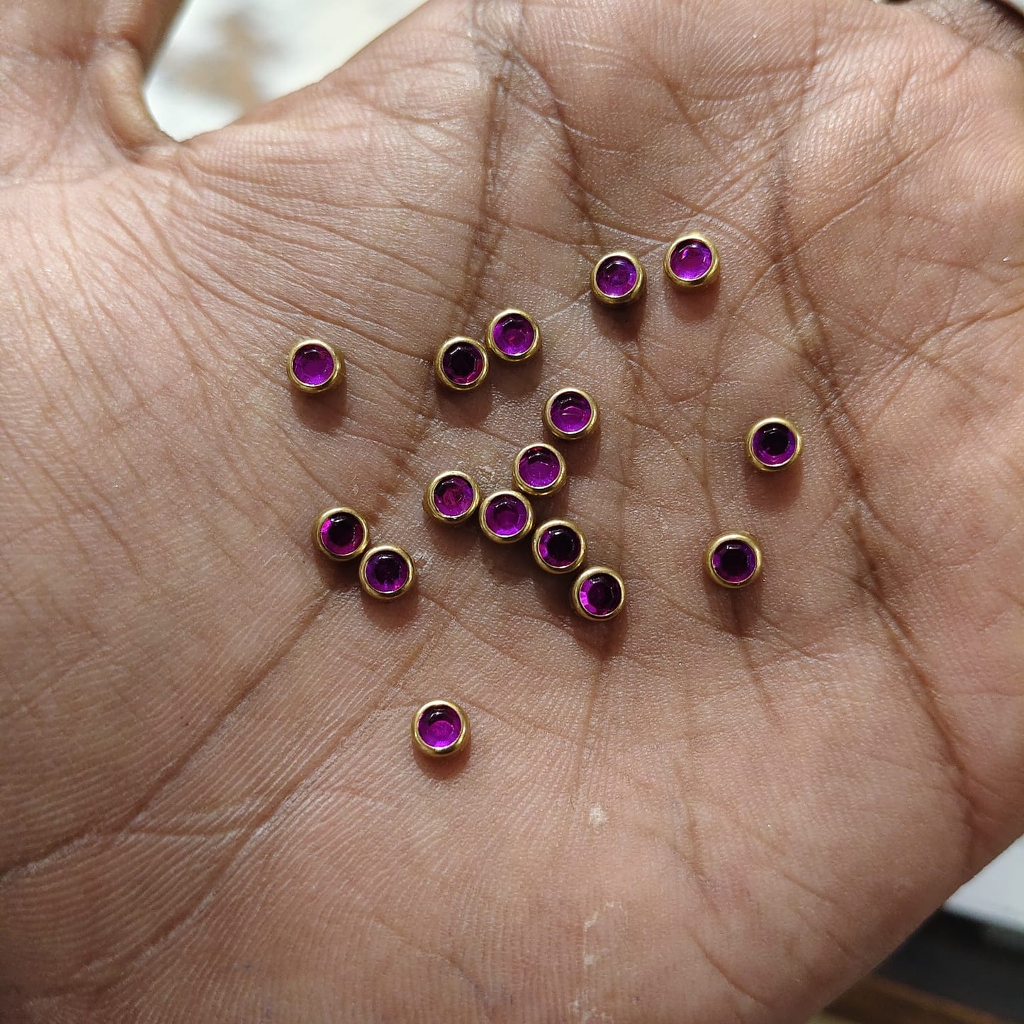 4mm pink Colour Flat Kundan Stones , Clips ,Fitting Stone – Red Color, Round Shape, 20-Gram Pack for Craft, Jewellery, Bangles, and Embroidery Work