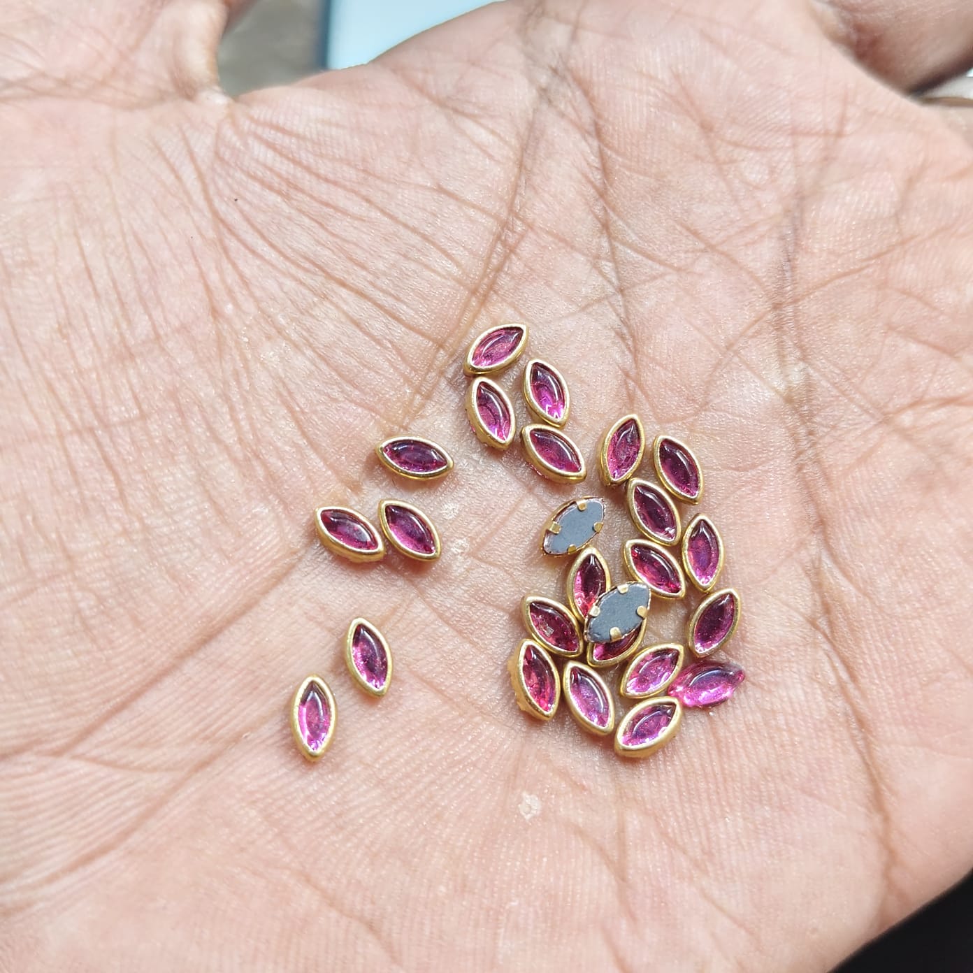 3x6MM Ruby Pink Eye Shape Fitting Stones for Aari Work, Silk Thread Bangles & Jewellery Making | Navette Kundan Stones Gold Finish | 20g & 50g – Kavitha Enterprises