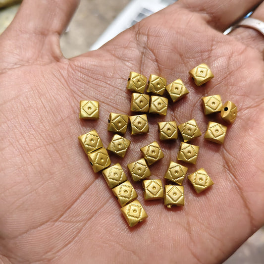 Acrylic Dull Gold Square Designer Beads for Aari Work, Embroidery & Jewellery Making | Matte Finish | 50g – Kavitha Enterprises